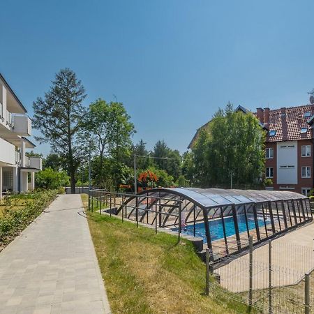 Apartamenty Sun & Snow Baltic Garden Z Basenem I Placem Zabaw Sztutowo Extérieur photo